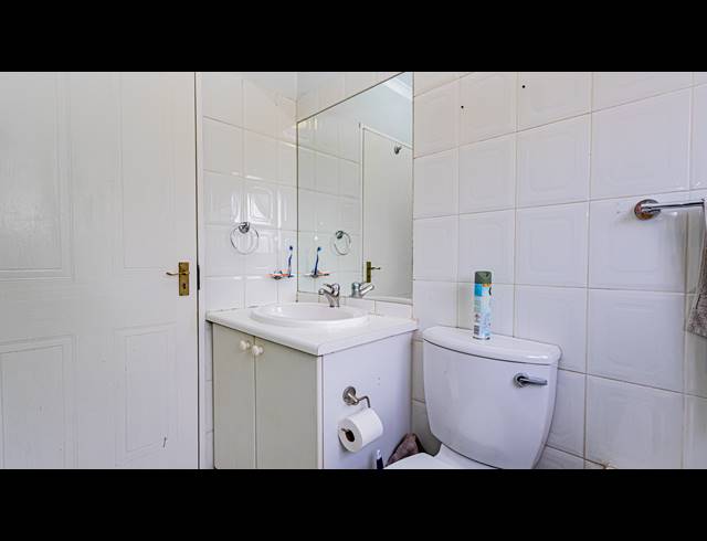 2 BEDROOM APARTMENT TO LET IN FAIRLAND